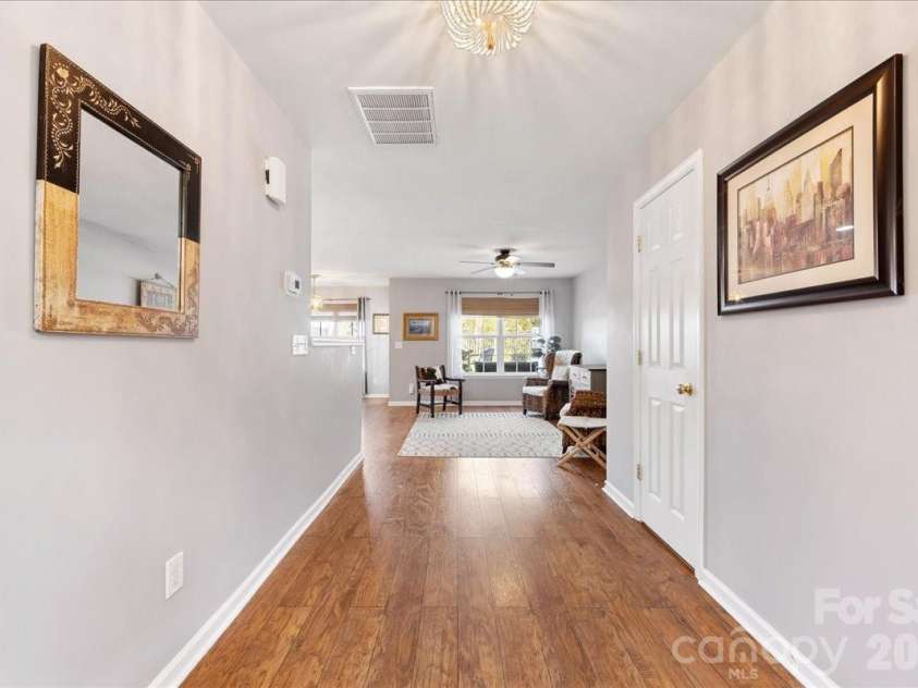 813 Rock Lake Glen, Fort Mill, SC 29715.  MLS# CAR4318917, YatesRealty ID 48778. 