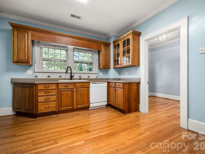 241 Poors Ford Road, Rutherfordton, NC 28139.  MLS# CAR4418400, YatesRealty ID 48779. 