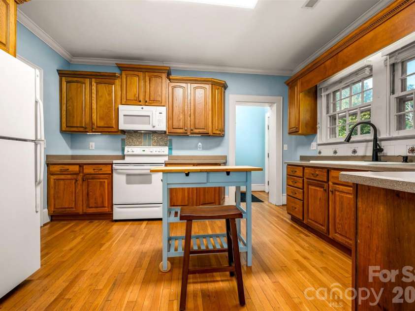 241 Poors Ford Road, Rutherfordton, NC 28139.  MLS# CAR4418400, YatesRealty ID 48779. 