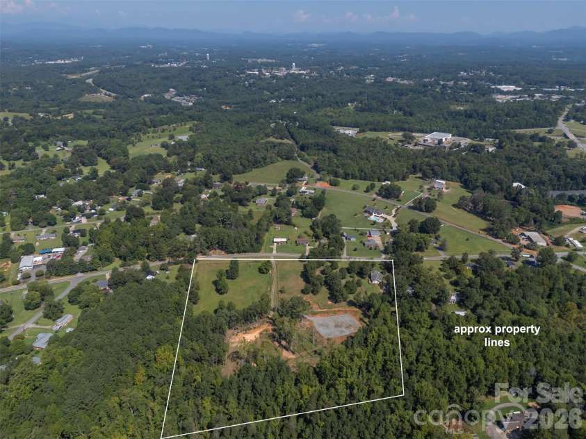 241 Poors Ford Road, Rutherfordton, NC 28139.  MLS# CAR4418400, YatesRealty ID 48779. 