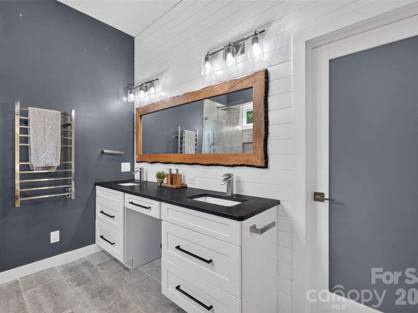 7342 Milan Drive, Huntersville, NC 28078.  MLS# CAR4418830, YatesRealty ID 48780. 