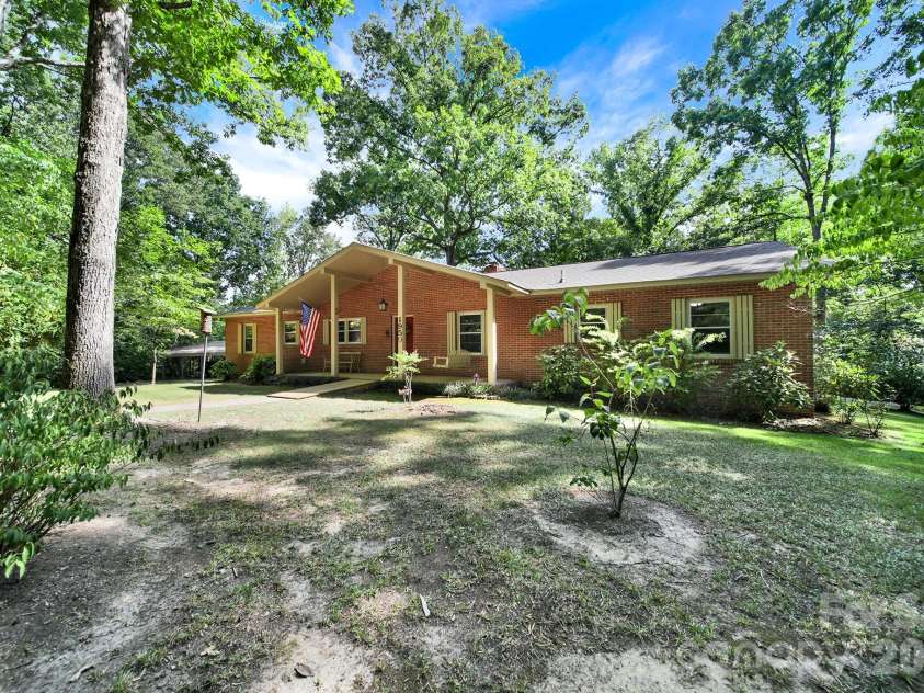 1950 Daisy Couch Road, Lancaster, SC 29058.  MLS# CAR4418884, YatesRealty ID 48782. 