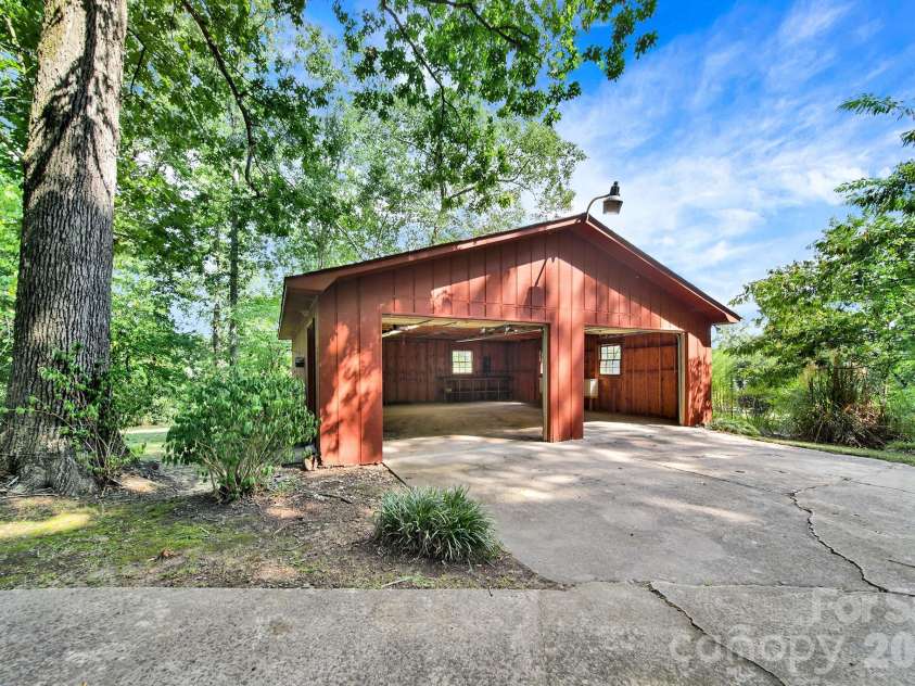 1950 Daisy Couch Road, Lancaster, SC 29058.  MLS# CAR4418884, YatesRealty ID 48782. 
