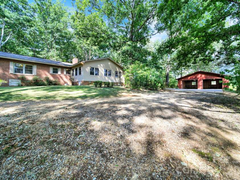 1950 Daisy Couch Road, Lancaster, SC 29058.  MLS# CAR4418884, YatesRealty ID 48782. 