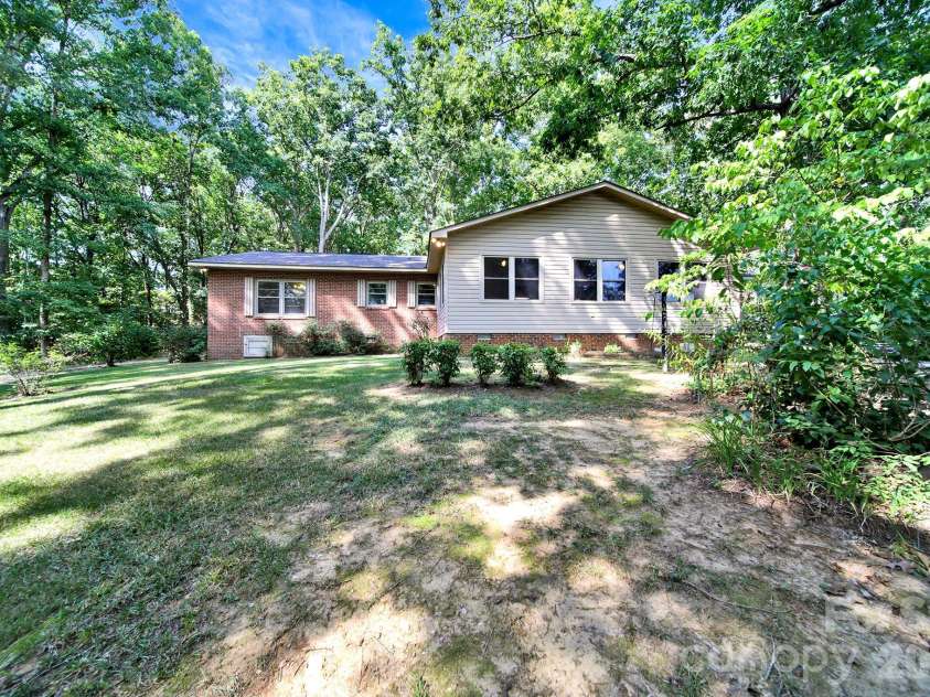 1950 Daisy Couch Road, Lancaster, SC 29058.  MLS# CAR4418884, YatesRealty ID 48782. 