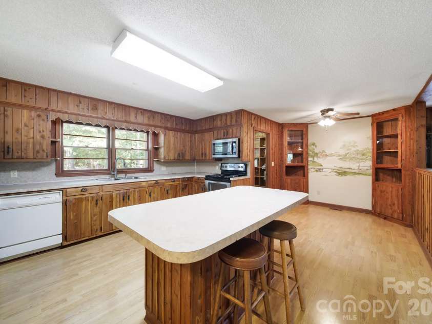 1950 Daisy Couch Road, Lancaster, SC 29058.  MLS# CAR4418884, YatesRealty ID 48782. 