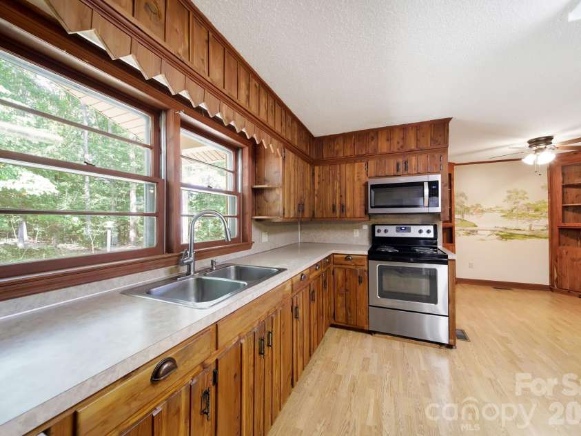 1950 Daisy Couch Road, Lancaster, SC 29058.  MLS# CAR4418884, YatesRealty ID 48782. 