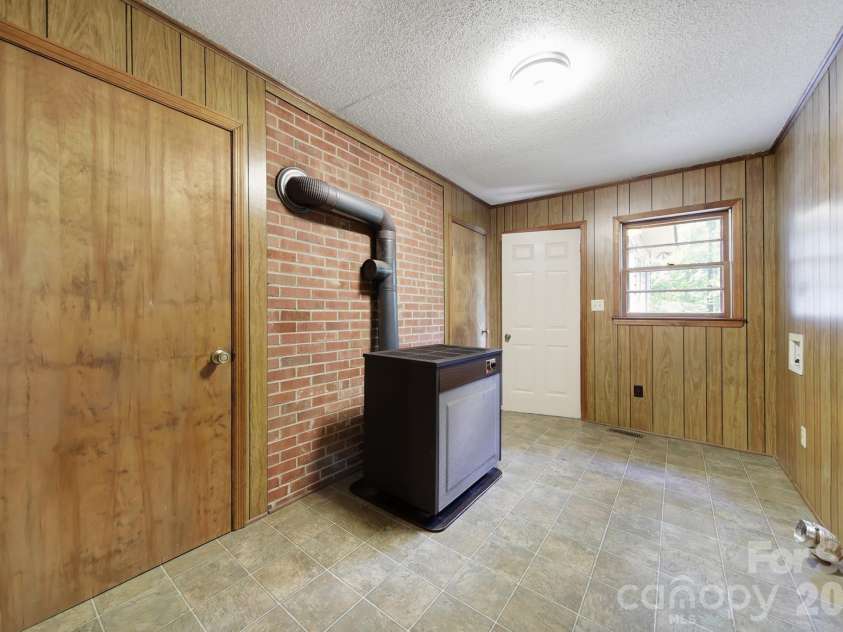 1950 Daisy Couch Road, Lancaster, SC 29058.  MLS# CAR4418884, YatesRealty ID 48782. 