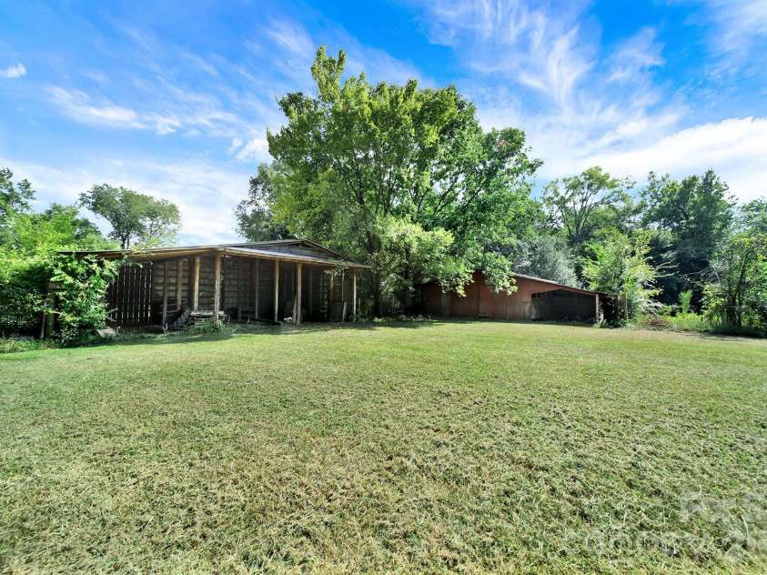 1950 Daisy Couch Road, Lancaster, SC 29058.  MLS# CAR4418884, YatesRealty ID 48782. 
