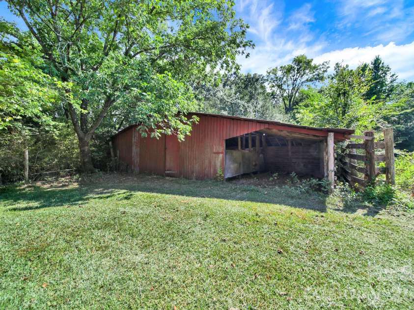 1950 Daisy Couch Road, Lancaster, SC 29058.  MLS# CAR4418884, YatesRealty ID 48782. 