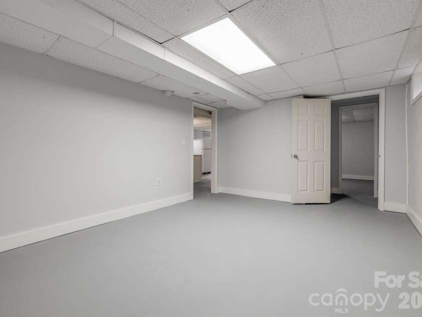 25 Hickory Tree Road, Asheville, NC 28805.  MLS# CAR4418920, YatesRealty ID 48783. Bonus room