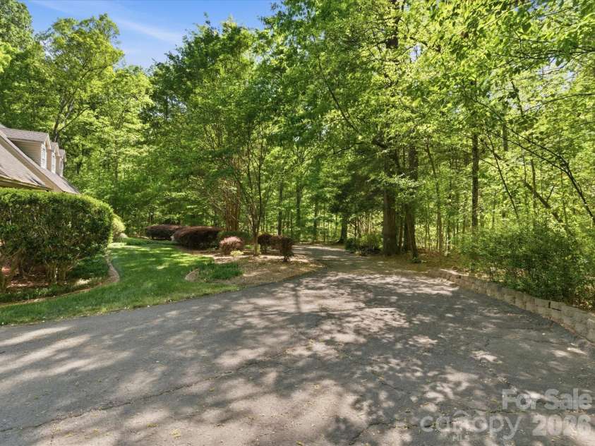 8407 Pompano Road, Harrisburg, NC 28075.  MLS# CAR4417863, YatesRealty ID 48784. 