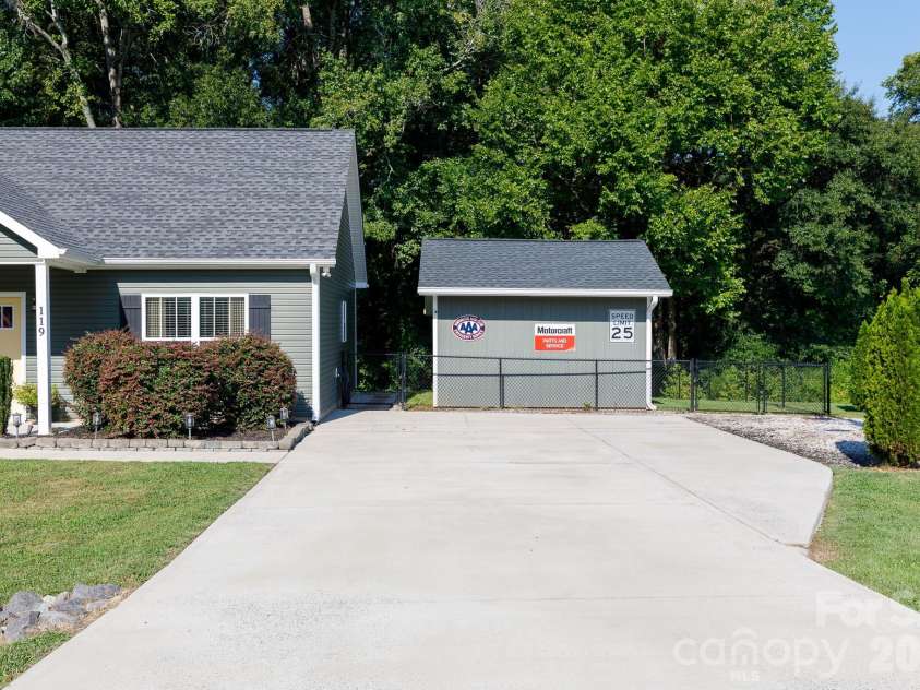 119 Fairmont Street, Clover, SC 29710.  MLS# CAR4418451, YatesRealty ID 48785. 