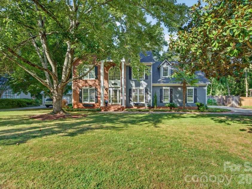 2230 Raven Drive, Rock Hill, SC 29732.  MLS# CAR4418938, YatesRealty ID 48786. 
