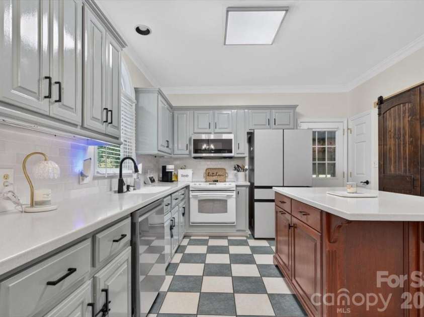 2230 Raven Drive, Rock Hill, SC 29732.  MLS# CAR4418938, YatesRealty ID 48786. 