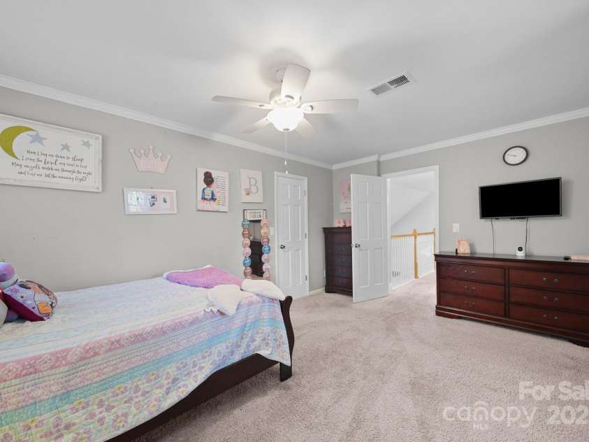 4724 Weddington Matthews Road, Matthews, NC 28104.  MLS# CAR4317216, YatesRealty ID 48786. 