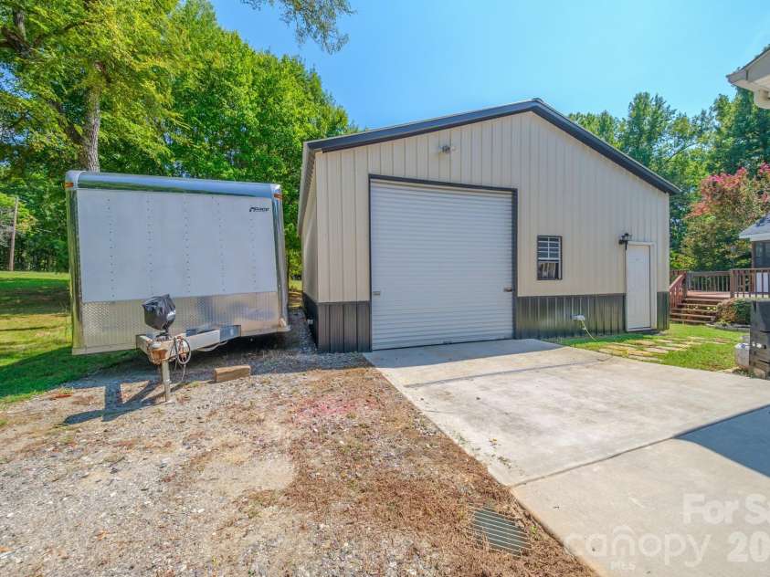 117 Penicillin Point, Troutman, NC 28166.  MLS# CAR4418260, YatesRealty ID 48788. 