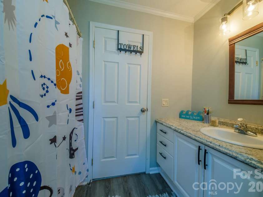 117 Penicillin Point, Troutman, NC 28166.  MLS# CAR4418260, YatesRealty ID 48788. 