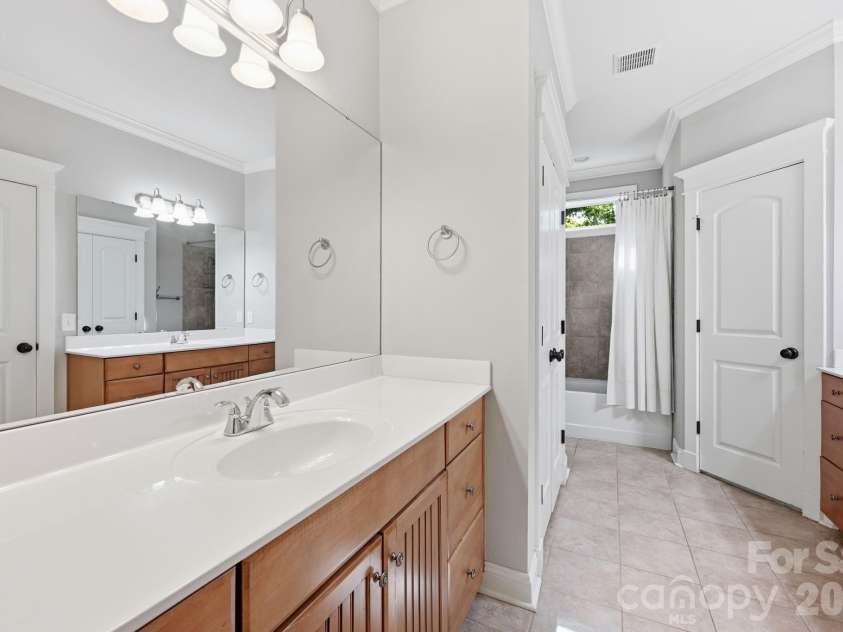 121 Callicutt Trail, Mooresville, NC 28117.  MLS# CAR4412169, YatesRealty ID 48789. 