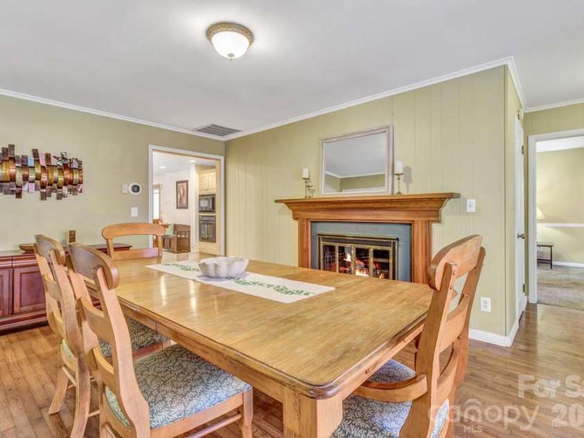 111 Hidden Pond Lane, Asheville, NC 28804.  MLS# CAR4315494, YatesRealty ID 4879. 