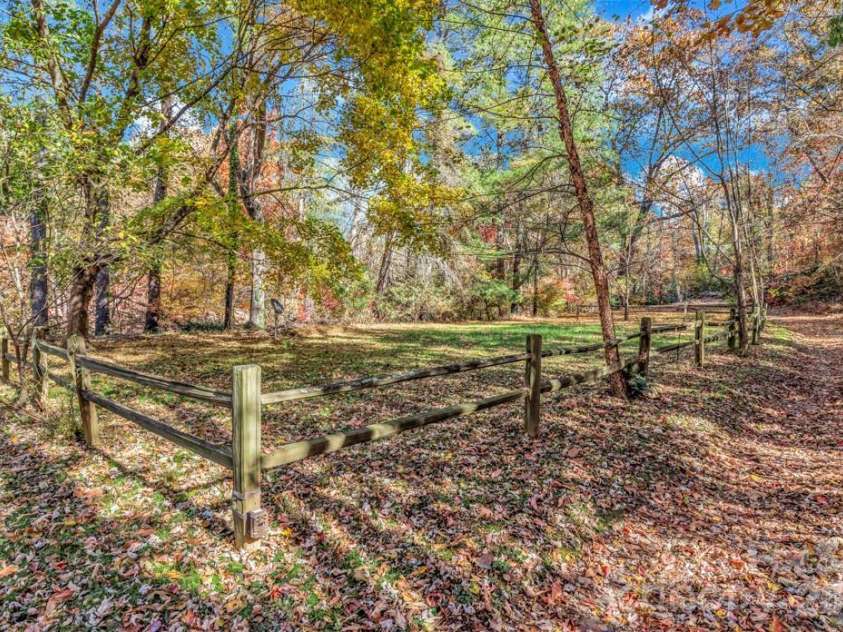 111 Hidden Pond Lane, Asheville, NC 28804.  MLS# CAR4315494, YatesRealty ID 4879. 