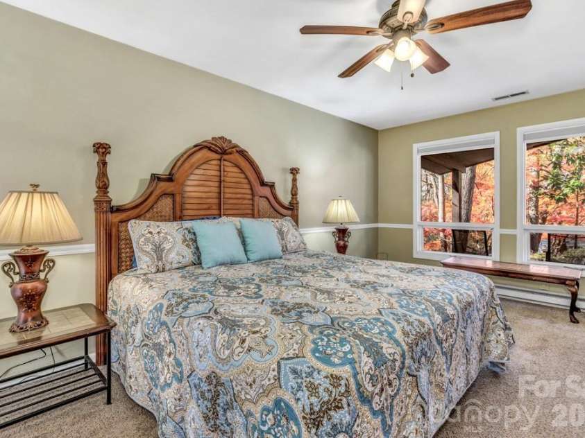 111 Hidden Pond Lane, Asheville, NC 28804.  MLS# CAR4315494, YatesRealty ID 4879. Master bedroom