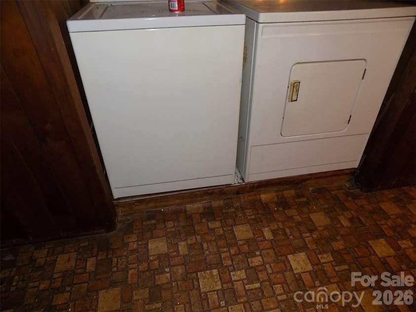 2605 Lowell Road, Gastonia, NC 28054.  MLS# CAR4358349, YatesRealty ID 4879. 