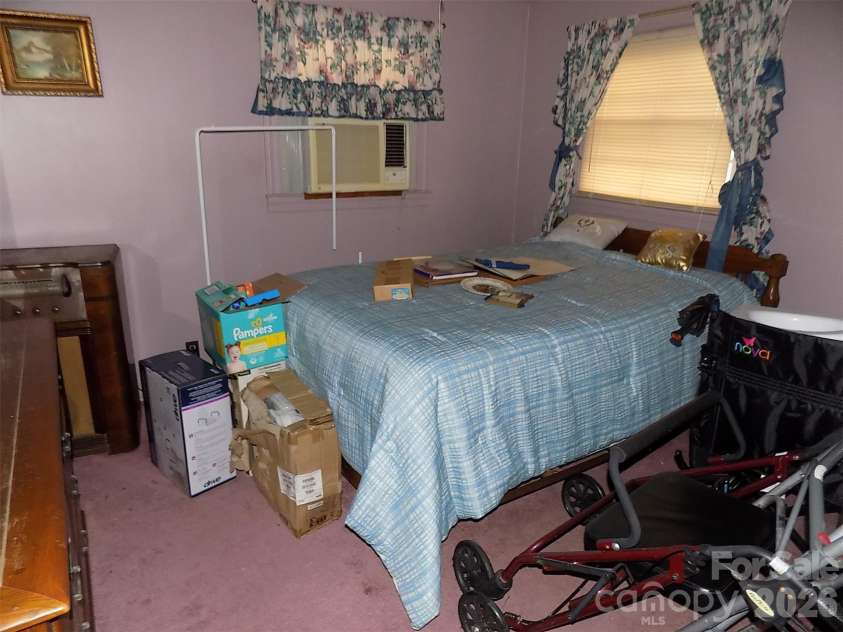 2605 Lowell Road, Gastonia, NC 28054.  MLS# CAR4358349, YatesRealty ID 4879. BEDROOM