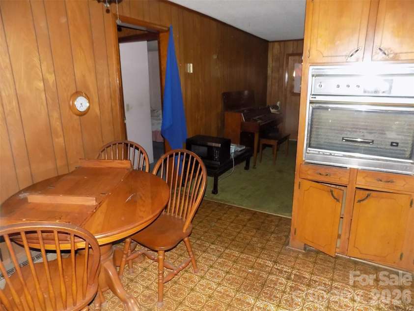 2605 Lowell Road, Gastonia, NC 28054.  MLS# CAR4358349, YatesRealty ID 4879. KITCHEN 