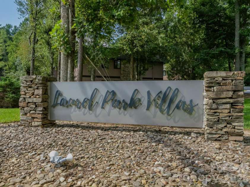 33 Lake Drive, Laurel Park, NC 28739.  MLS# CAR4414312, YatesRealty ID 48791. 