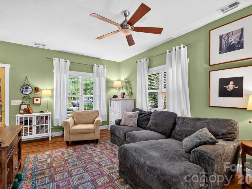27 Mill Creek Loop, Asheville, NC 28806.  MLS# CAR4413270, YatesRealty ID 48792. 