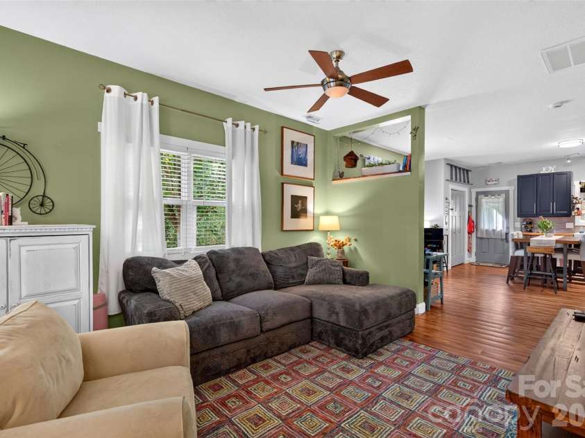 27 Mill Creek Loop, Asheville, NC 28806.  MLS# CAR4413270, YatesRealty ID 48792. 
