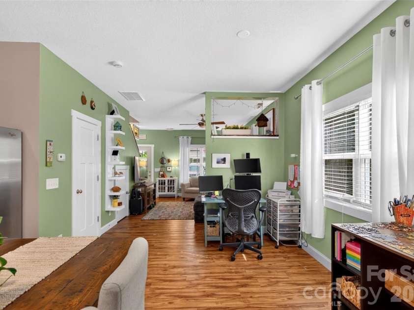 27 Mill Creek Loop, Asheville, NC 28806.  MLS# CAR4413270, YatesRealty ID 48792. 
