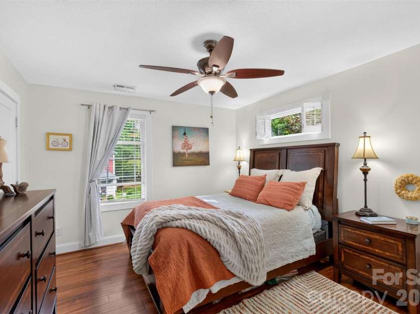 27 Mill Creek Loop, Asheville, NC 28806.  MLS# CAR4413270, YatesRealty ID 48792. 
