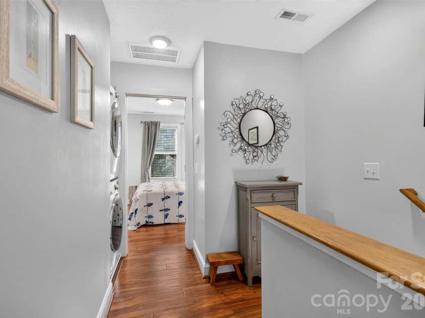 27 Mill Creek Loop, Asheville, NC 28806.  MLS# CAR4413270, YatesRealty ID 48792. 