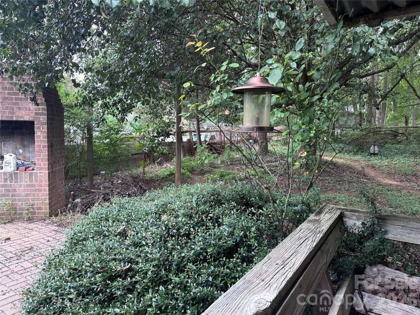 2825 Allenton Trails Lane, Charlotte, NC 28212.  MLS# CAR4415001, YatesRealty ID 48793. 