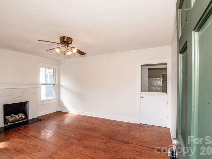 19641 S Main Street, Cornelius, NC 28031.  MLS# CAR4415257, YatesRealty ID 48794. 