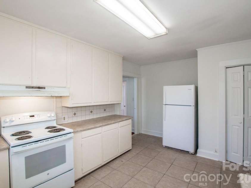 19641 S Main Street, Cornelius, NC 28031.  MLS# CAR4415257, YatesRealty ID 48794. 