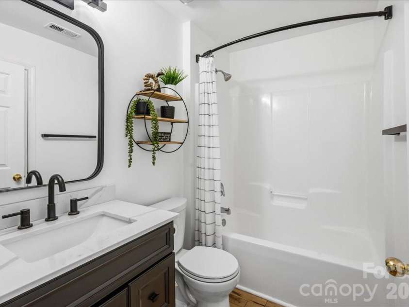 7220 Meyer Road, Fort Mill, SC 29715.  MLS# CAR4402417, YatesRealty ID 48798. 