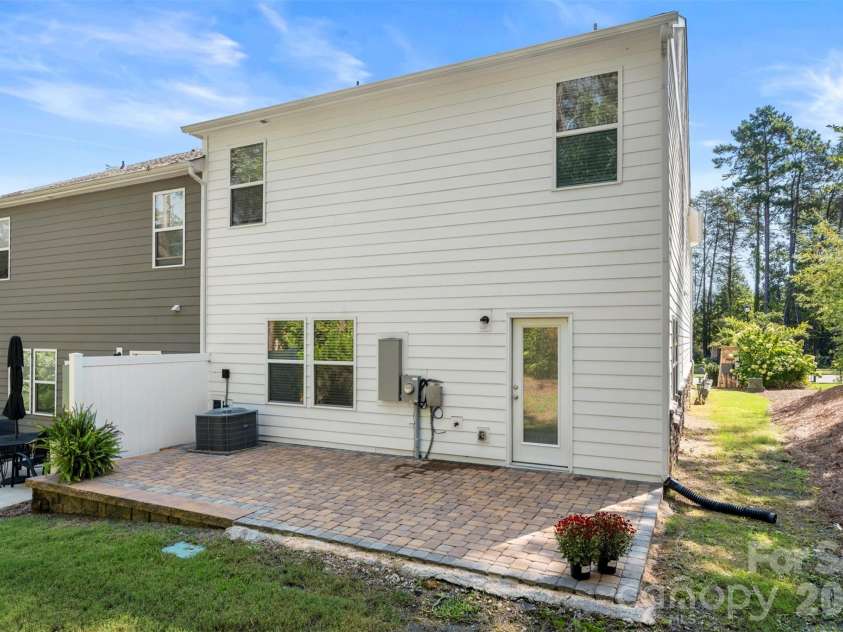 1115 Streamside Lane, York, SC 29745.  MLS# CAR4406865, YatesRealty ID 48799. Back exterior