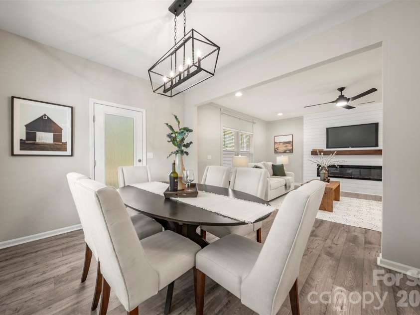 1115 Streamside Lane, York, SC 29745.  MLS# CAR4406865, YatesRealty ID 48799. Dining Area