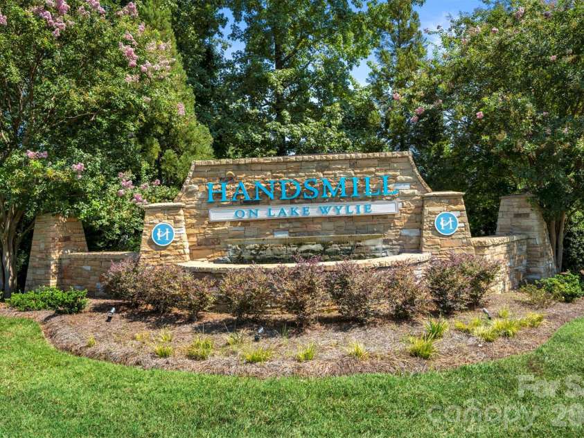 1115 Streamside Lane, York, SC 29745.  MLS# CAR4406865, YatesRealty ID 48799. Handsmill on Lake Wylie