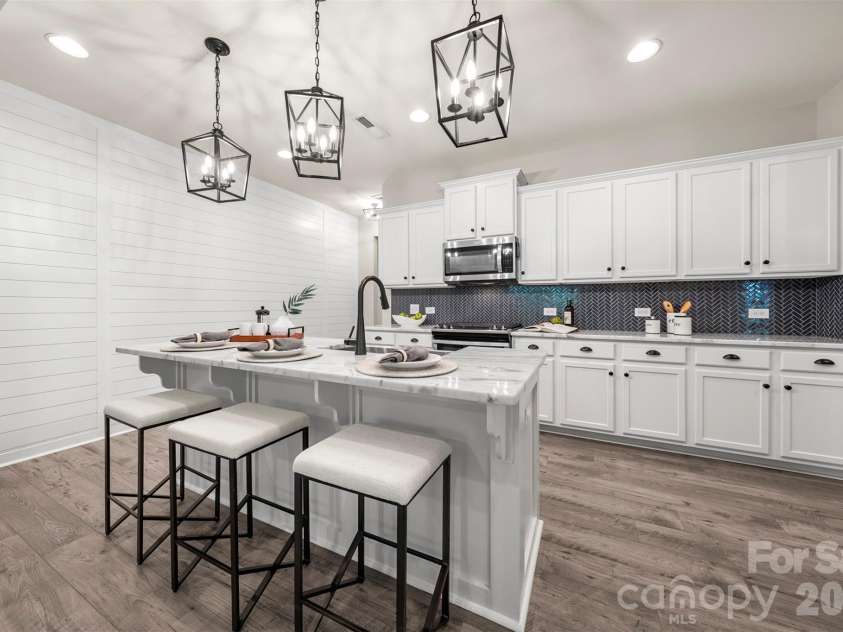 1115 Streamside Lane, York, SC 29745.  MLS# CAR4406865, YatesRealty ID 48799. Kitchen