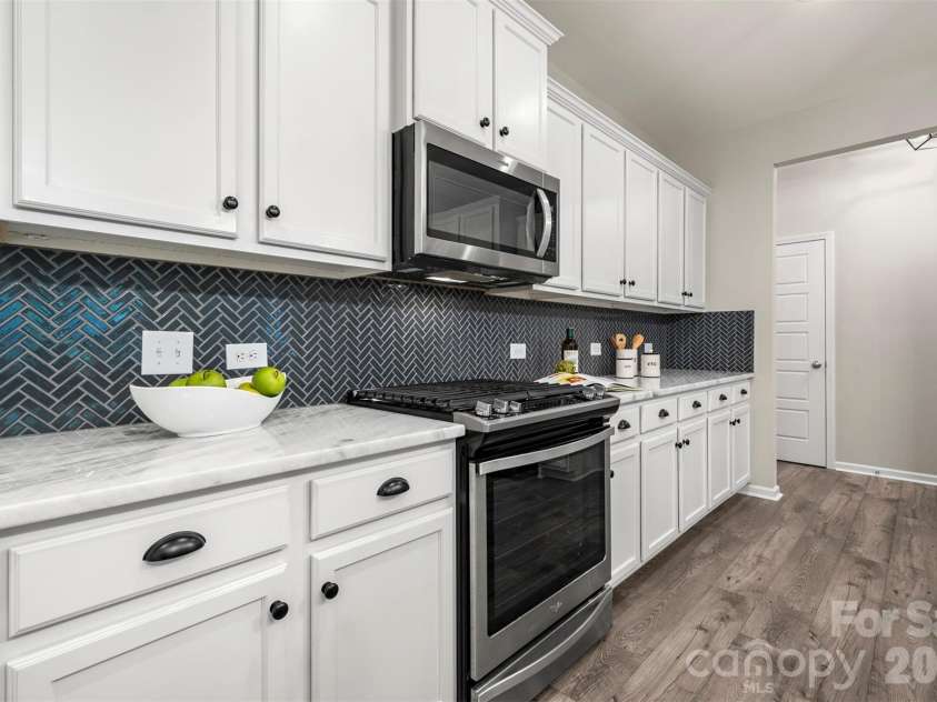 1115 Streamside Lane, York, SC 29745.  MLS# CAR4406865, YatesRealty ID 48799. Kitchen