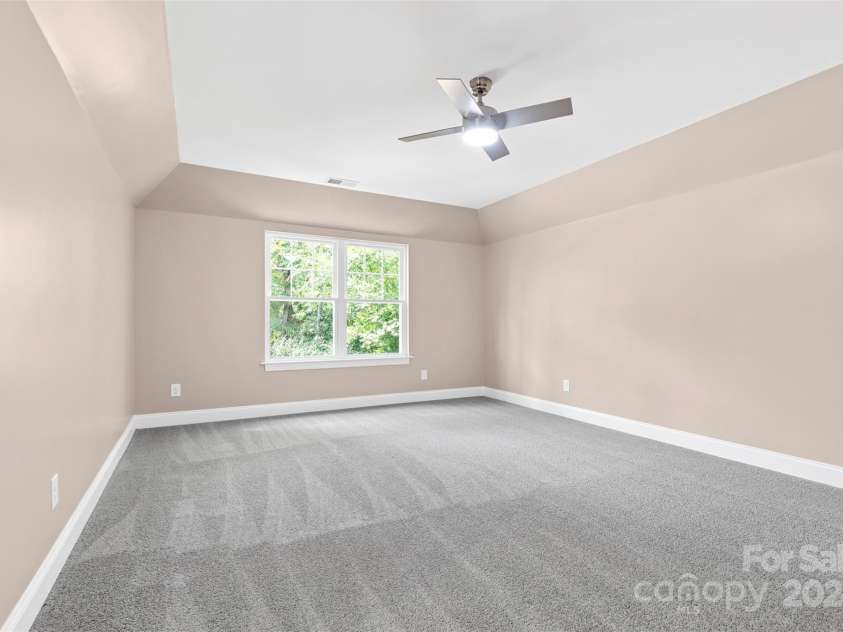 4426 Pine Street, Kannapolis, NC 28081.  MLS# CAR4155396, YatesRealty ID 4880. 