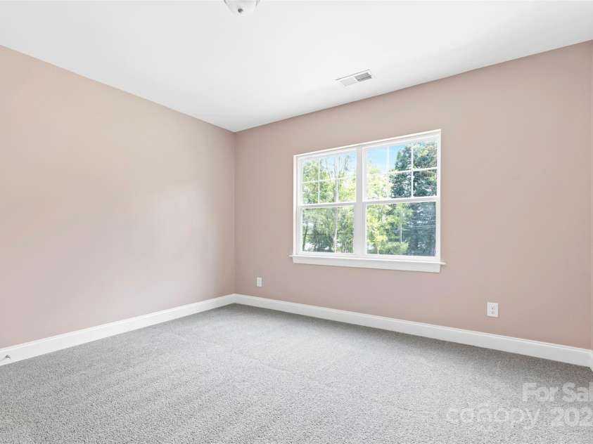 4426 Pine Street, Kannapolis, NC 28081.  MLS# CAR4155396, YatesRealty ID 4880. 