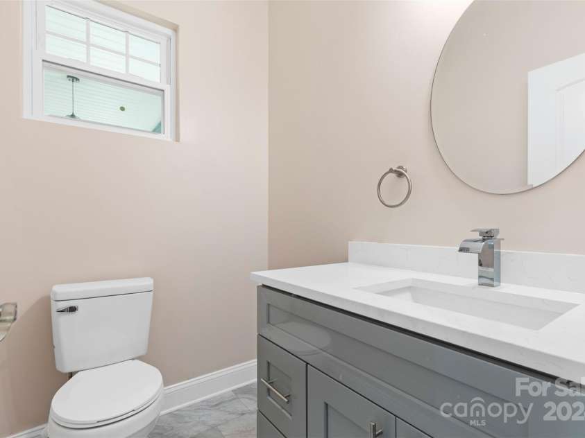 4426 Pine Street, Kannapolis, NC 28081.  MLS# CAR4155396, YatesRealty ID 4880. 