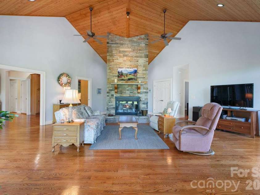1228 Ugugu Drive, Brevard, NC 28712.  MLS# CAR4413645, YatesRealty ID 48800. 