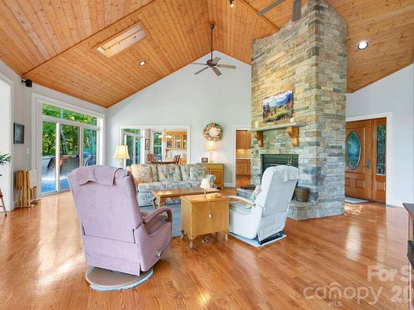 1228 Ugugu Drive, Brevard, NC 28712.  MLS# CAR4413645, YatesRealty ID 48800. 