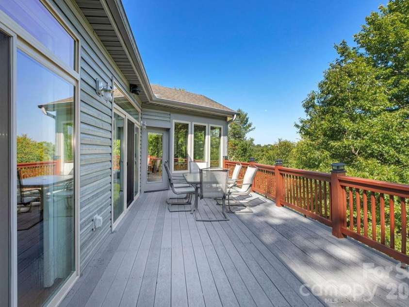 1228 Ugugu Drive, Brevard, NC 28712.  MLS# CAR4413645, YatesRealty ID 48800. 